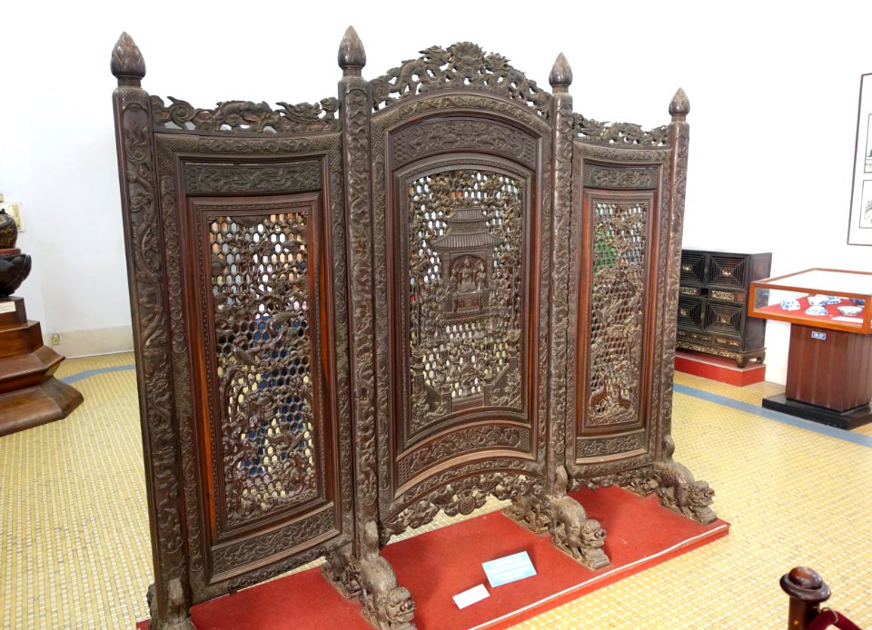 Screen, view 1, late 19th century, carved wood - Museum of Vietnamese History - Ho Chi Minh City - DSC05959