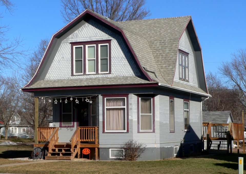 Scotland, South Dakota, 521 4th Street from SW 1