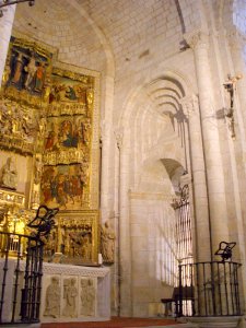 Santillana del Mar - Colegiata de Santa Juliana, iglesia 20