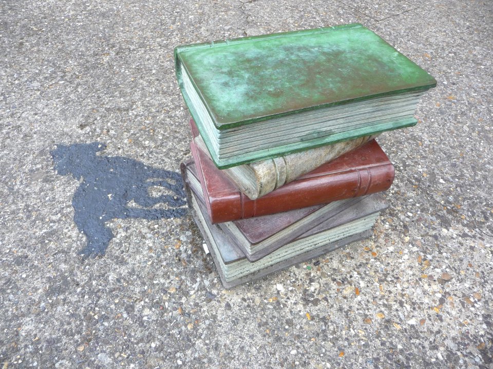 Sculptures in Leighton Buzzard 03