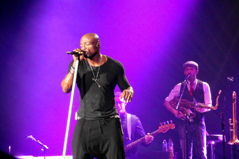 Seal (Zénith-2012)-1