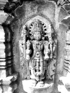 Sculptures at the Kesava Temple, Somnathpur 14 photo