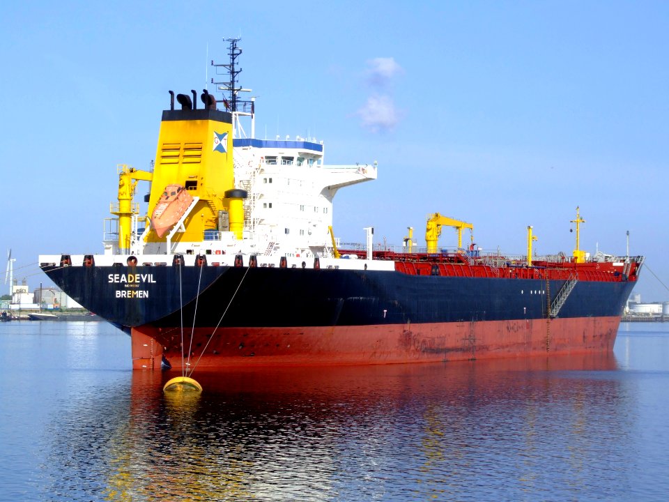 Seadevil p4 9113367 at the Calland canal, Port of Rotterdam, Holland 20-May-2007
