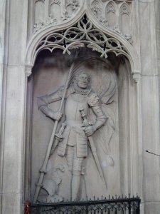 Sculpture in Freiburg Minster - DSC06583