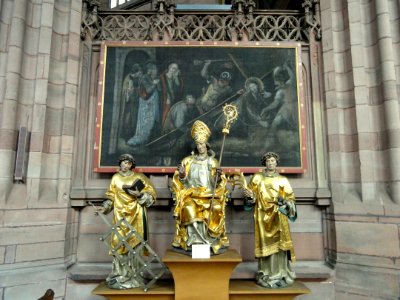 Sculpture in Freiburg Minster - DSC06610
