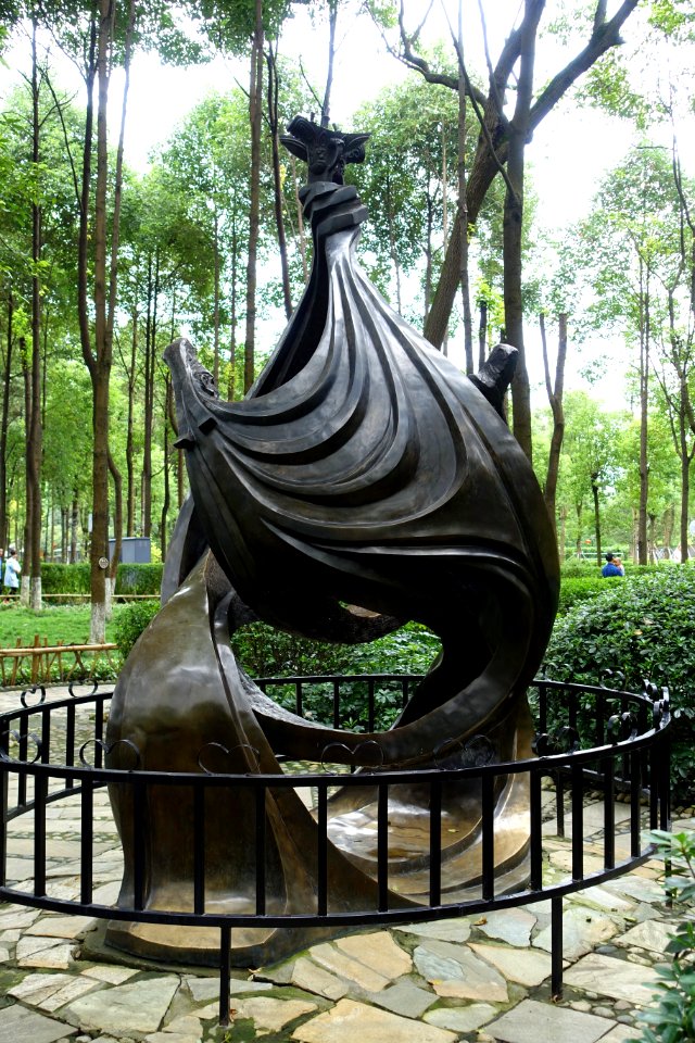Sculpture - Du Fu Thatched Cottage - Chengdu, Sichuan, China - DSC04862