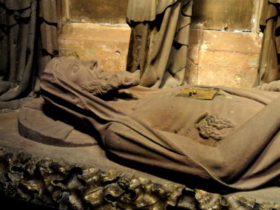 Sculpture in Freiburg Minster - DSC06571