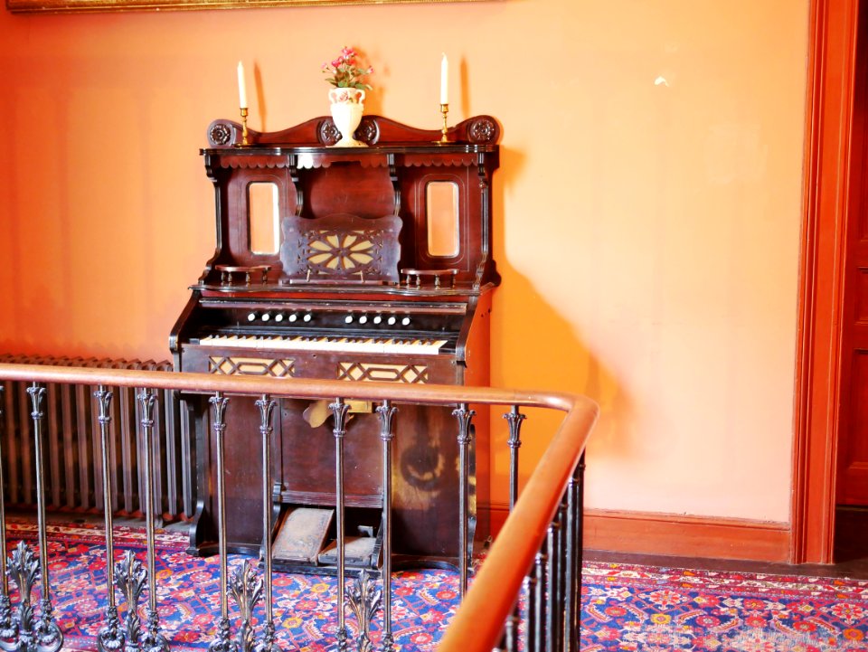 Scolton Manor H11a-harmoneum