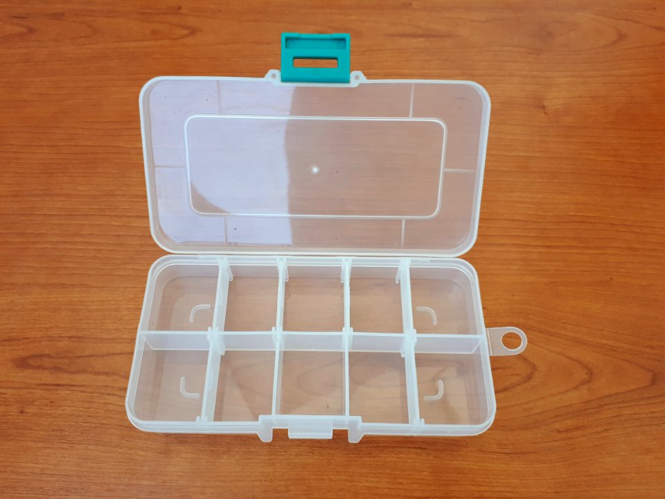 Screw box - 13 x 7 x 2 cm - C