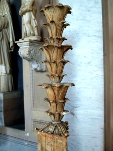 Sculpture in the Vatican museum pic2