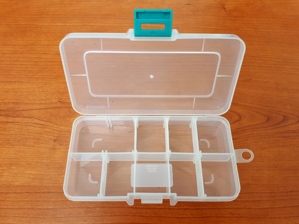 Screw box - 13 x 7 x 2 cm - D