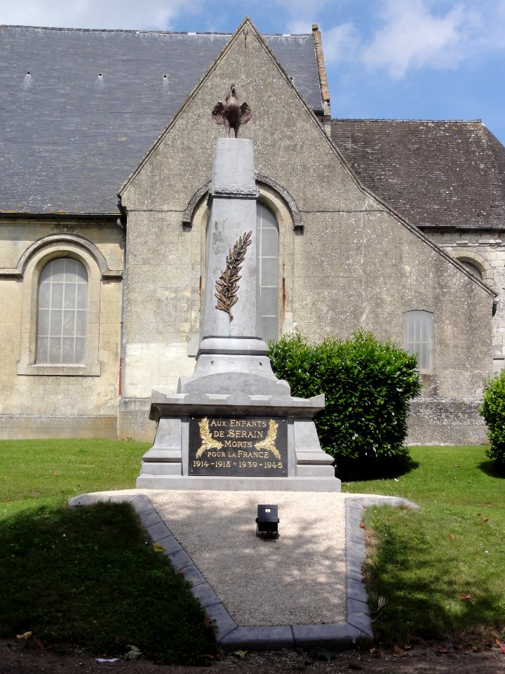 Serain (Aisne) monument aux morts