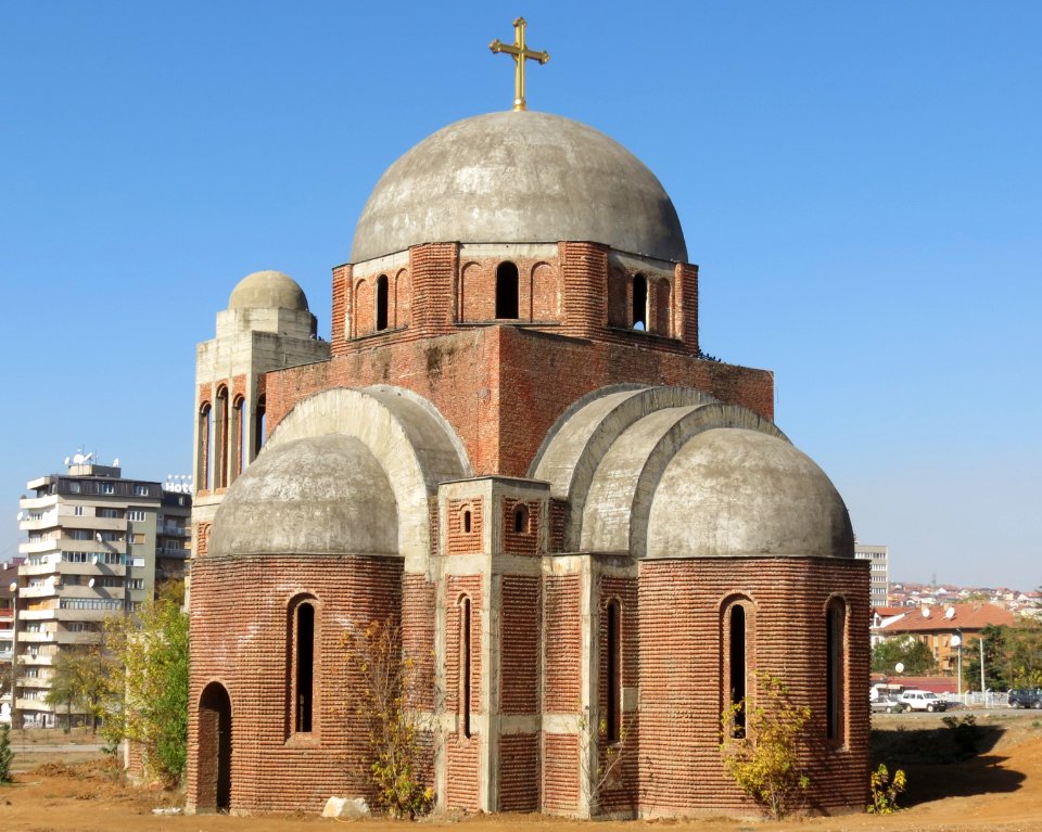 Serbian Ortodox Christ the Savior Cathedral - Outside - Pristina 2012 - 2 (cropped)