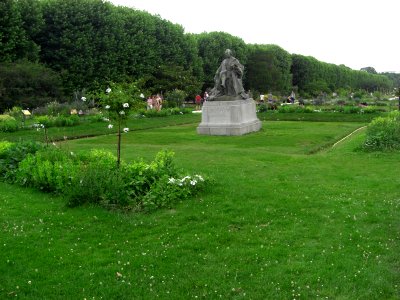 Sculpture of Buffon in the Jardin des Plantes