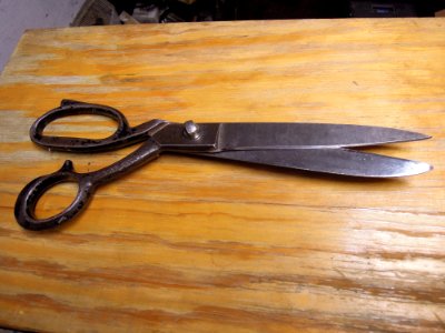 Scissors - public domain 02 photo