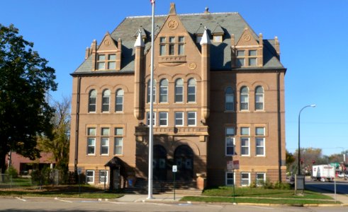 Scottish Rite Masonic Center (Yankton SD) from E 2