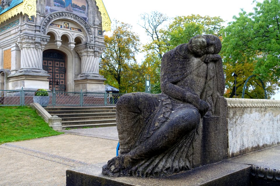 Sculpture, Albin-Müller-Becken, by Bernhard Hoetger, 1914 - Mathildenhöhe - Darmstadt, Germany - DSC01496