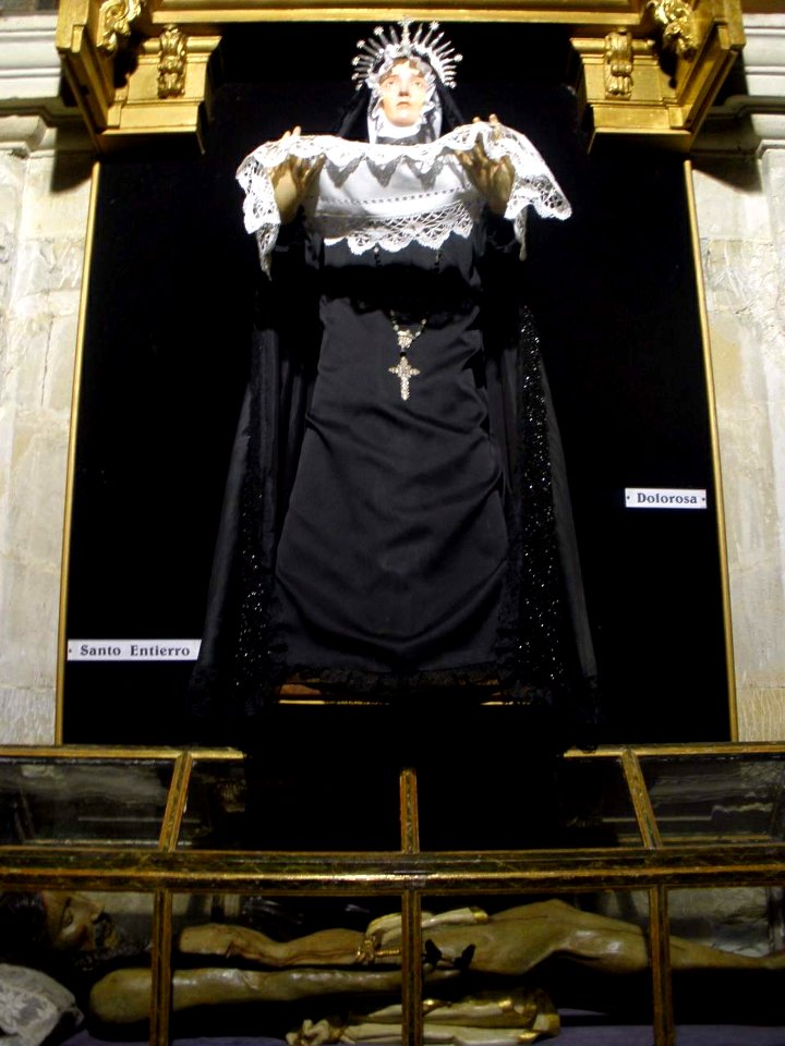 Santillana del Mar - Colegiata de Santa Juliana, iglesia 03