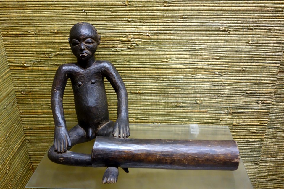 Sculpture - Royal Museum for Central Africa - DSC07197