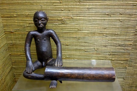 Sculpture - Royal Museum for Central Africa - DSC07197