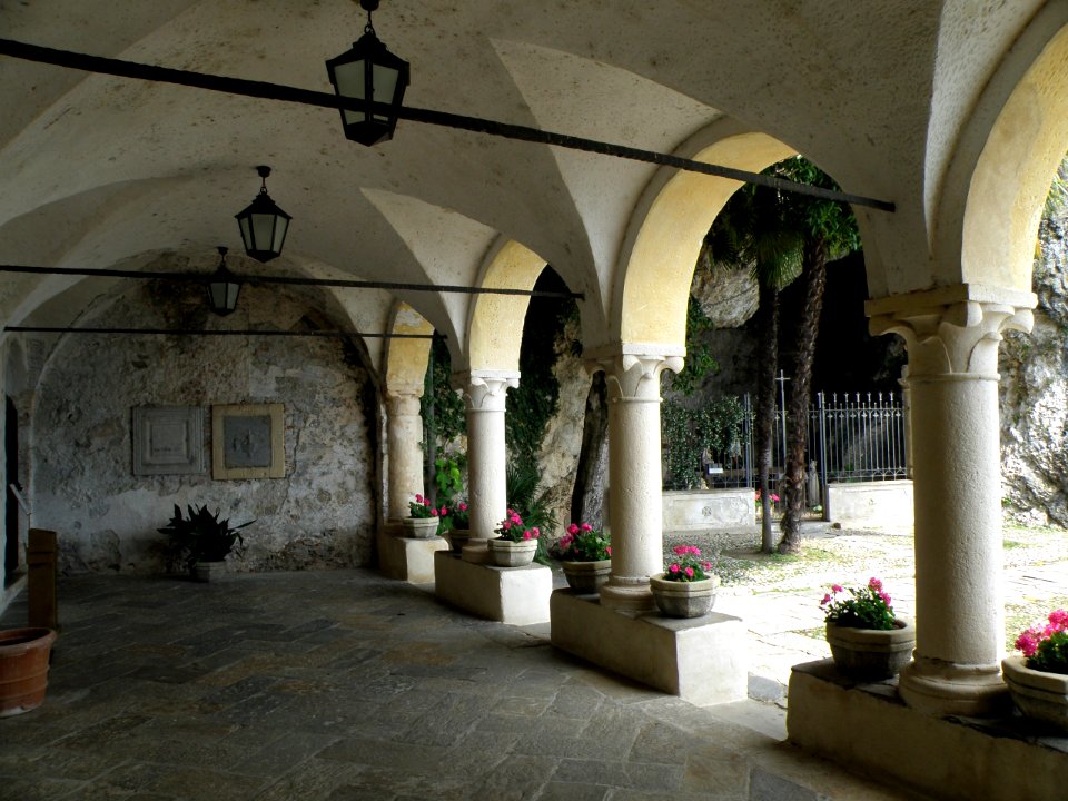 Santa Caterina del Sasso 25