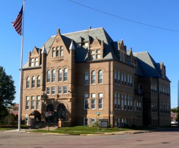 Scottish Rite Masonic Center (Yankton SD) from NE 1