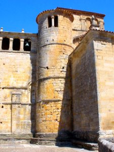Santillana del Mar - Colegiata de Santa Juliana, exteriores 06