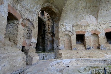Serapeum - Villa Adriana - Tivoli, Italy - DSC03669