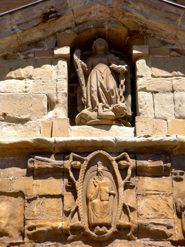 Santillana del Mar - Colegiata de Santa Juliana, exteriores 08