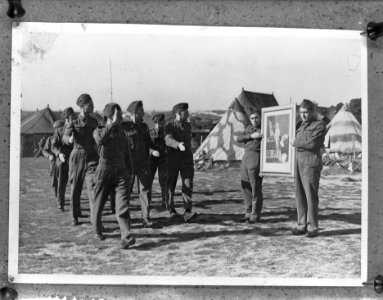 Serie Nederlandse militairen in kamp in Engeland. geen beschrijvingen bij foto', Bestanddeelnr 934-9254