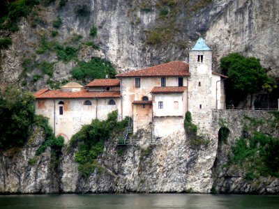 Santa Caterina del Sasso 11