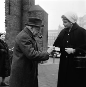 Serie Juffrouw met briefje van duizend, Bestanddeelnr 908-2599