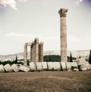 Serie Jamboree en Griekenland overblijfsel tempel van Zeus, Bestanddeelnr 254-7371