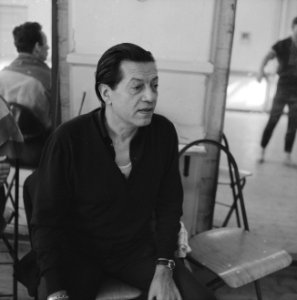 Serge Lifar bij repetitie van Nederlands Ballet, Bestanddeelnr 912-2423