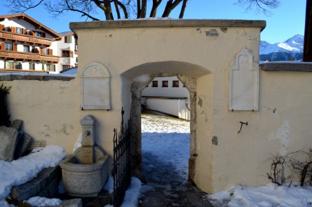 Serfaus, Friedhof, Tor