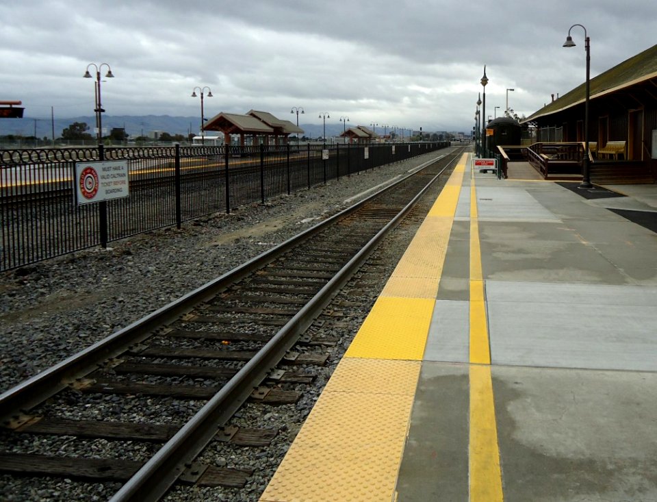 Santa Clara California CalTrain tracks towards San Jose