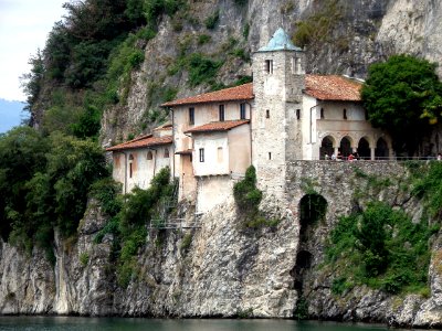 Santa Caterina del Sasso 12