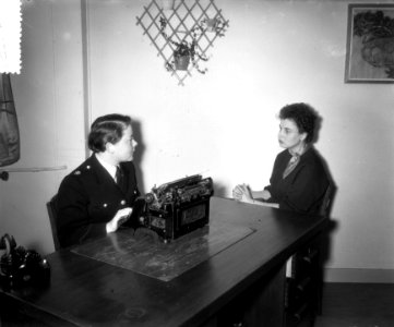 Serie vrouwelijke politie Amsterdam, Bestanddeelnr 907-1363
