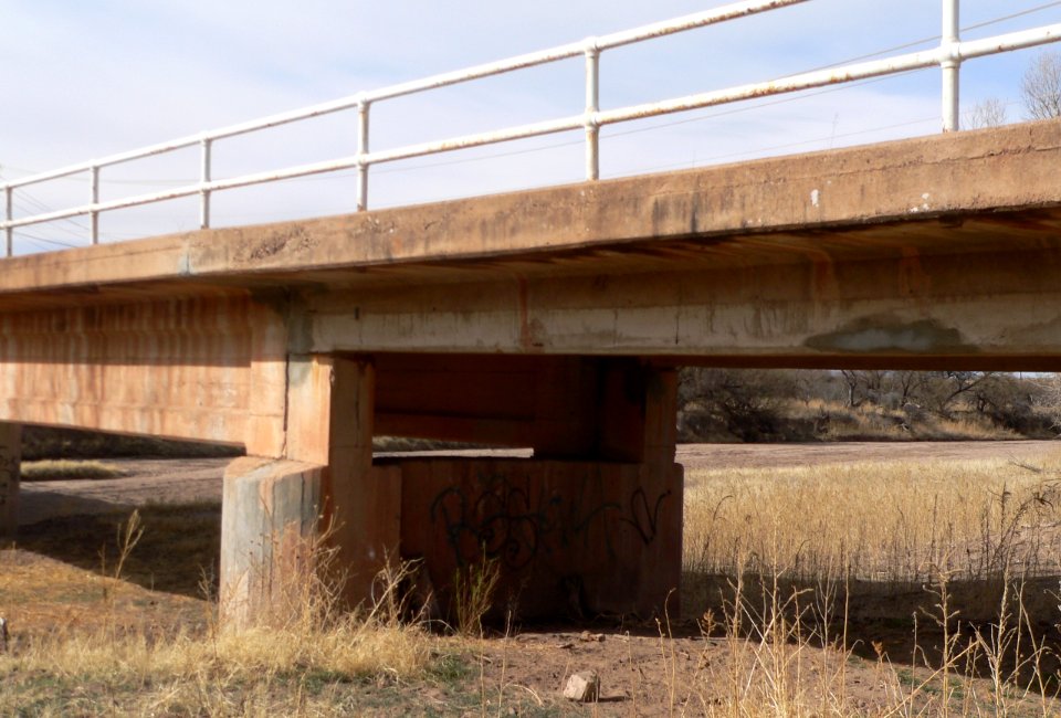 Santa Cruz River Bridge 8166 transition