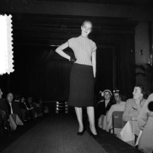 Serie Modeshow in Bellevue te Amsterdam, Bestanddeelnr 904-7819