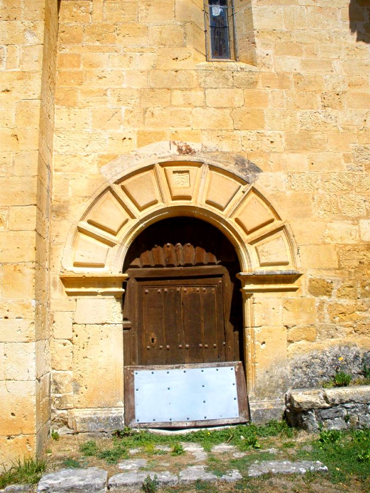 Santa Coloma del Rudrón - Iglesia de Santa Columba 05
