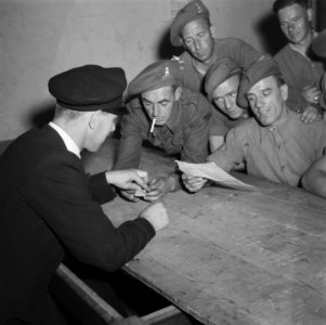 Series over de hulp die de boeren van de Canadese troepen kregen, Bestanddeelnr 900-5575