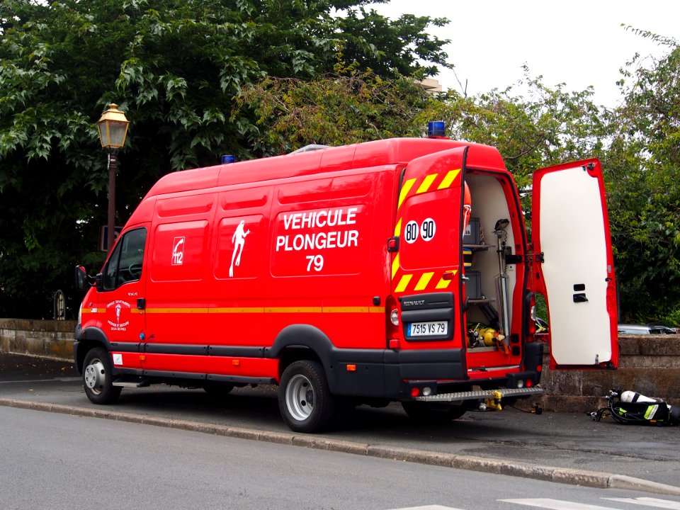 Service Departemental Incendie et Secours Deux-Sèvres Renault Macott pic2