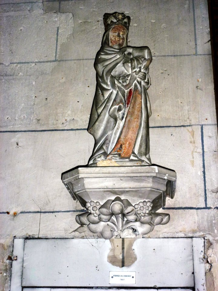 Serquigny (Eure, Fr) église Notre-Dame, statue Vierge à l'Enfant