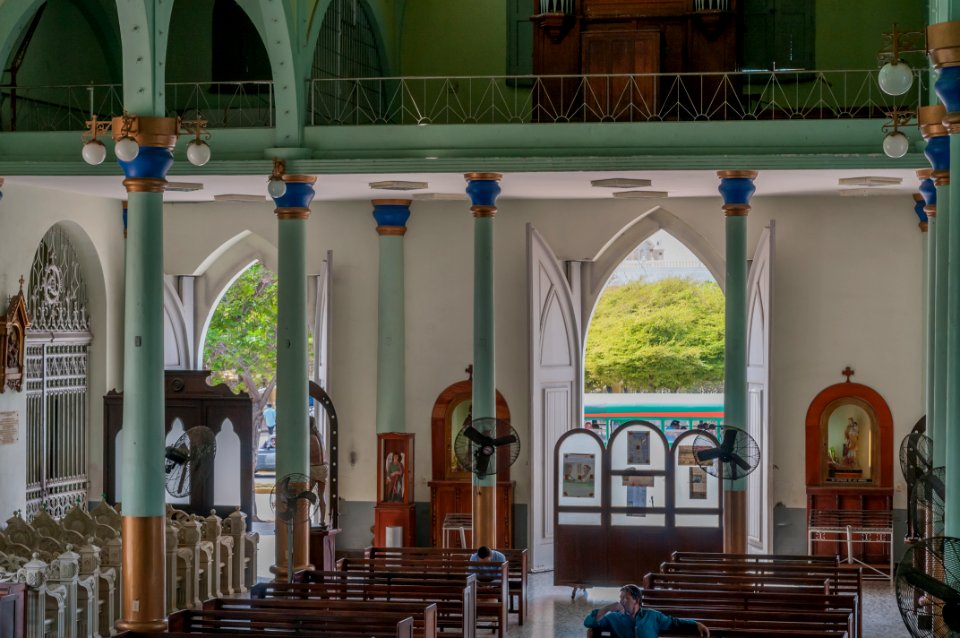 Santa Barbara Church, Maracaibo center