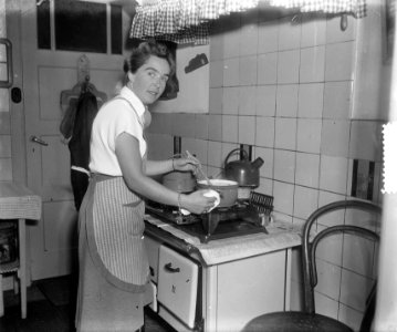 Serie Toos van Dongen Hilversum, Bestanddeelnr 905-3027