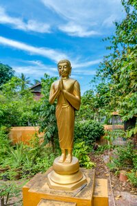 Buddha statue temple sculpture photo