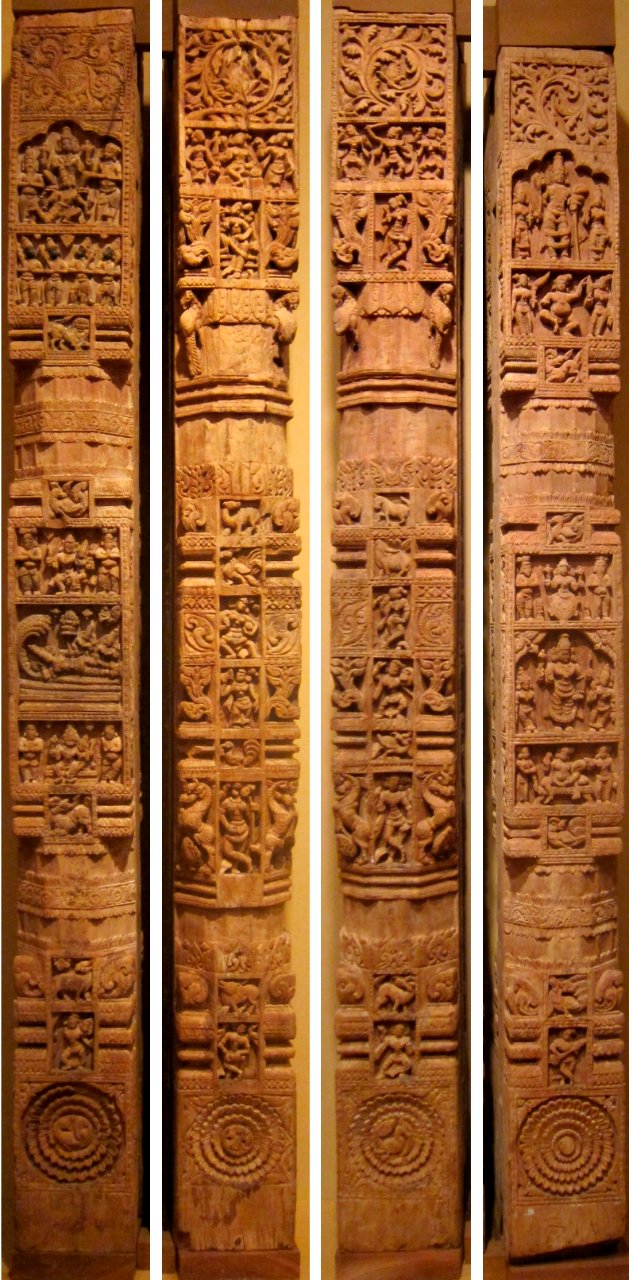 Set of four pillars, India, Tanjore, Tamil Nadu, 17th century, wood, HAA