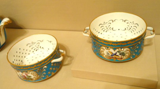 Service of Cardinal Prince Louis de Rohan, Sevres Porcelain Manufactory, 1771-1772 - Nelson-Atkins Museum of Art - DSC08920