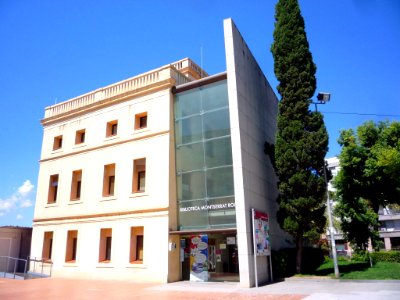 Sant Feliu de Llobregat - Biblioteca Municipal Montserrat Roig 3